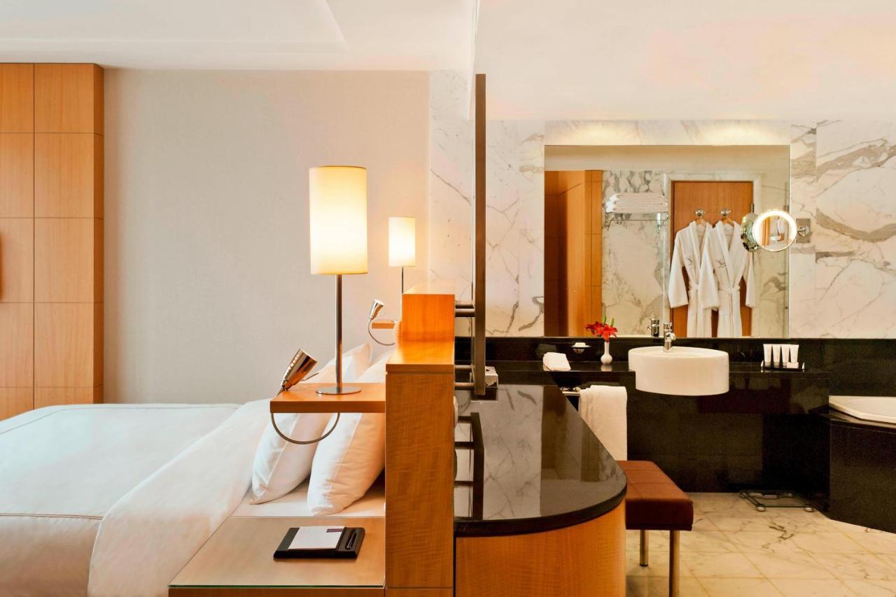 Lugal, A Luxury Collection Hotel, Hotel 5*